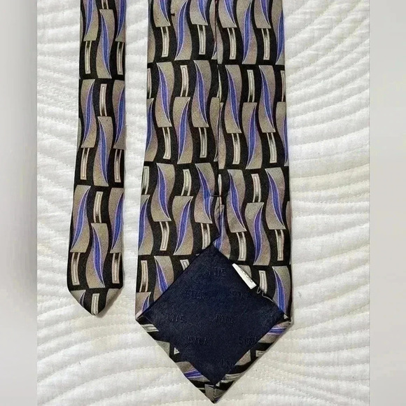 ❤️ 2/$14 -  Men's Silk Tie - Picture 3 of 5